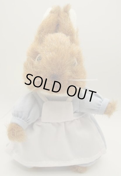 画像1: ピーターラビット™ ぬいぐるみ16cm ミセスラビット　★数量限定★ (1)